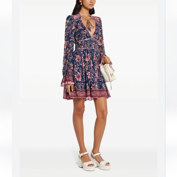 Farm Rio Ainika Bell Cuff Dress Sz XS Armor Shoulders Tasseled Tie Floral Flowy - Picture 2 of 16